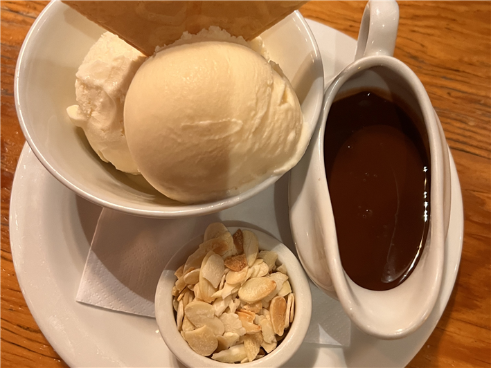 ice cream with chocolate sauce